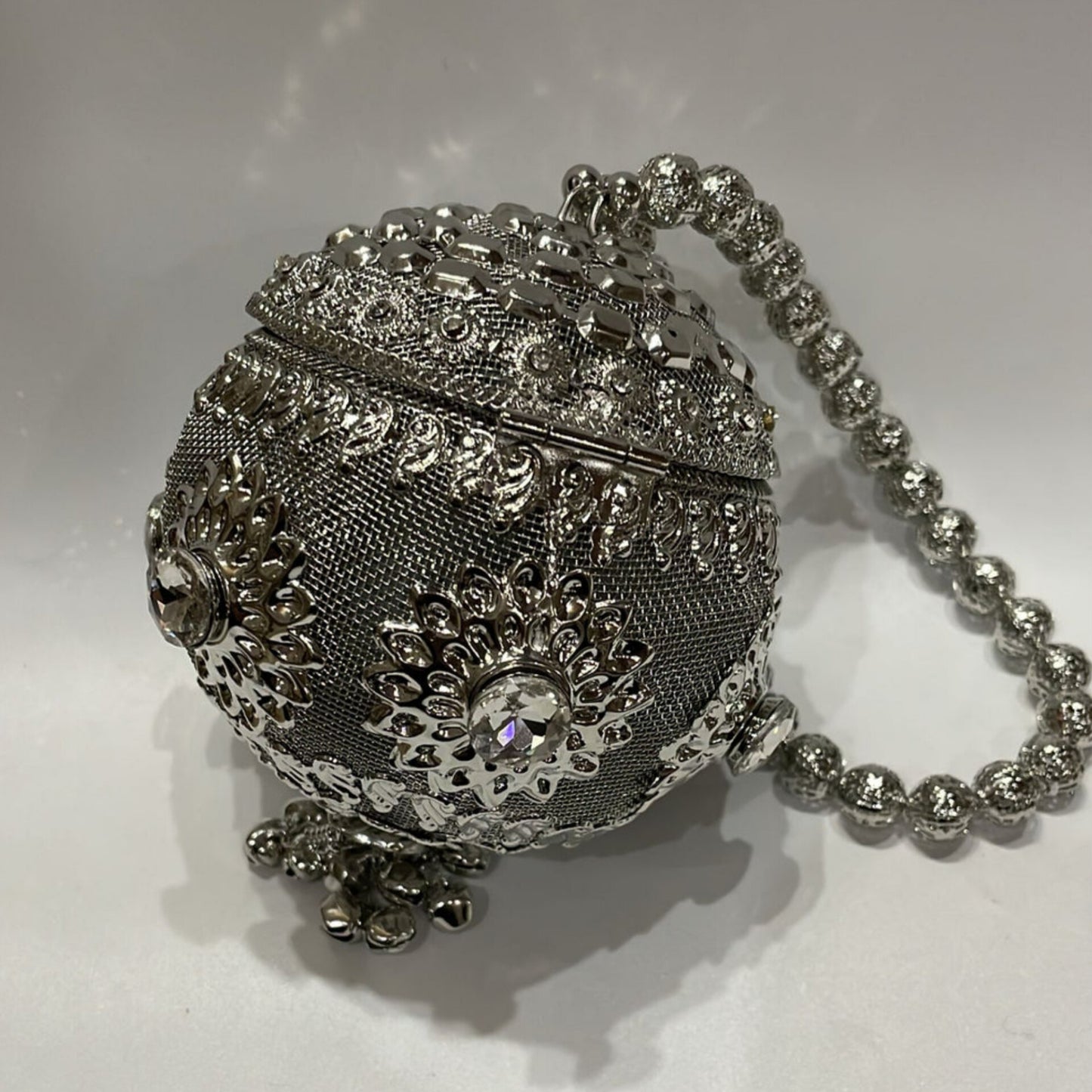 Trendy Metal Potli D-11