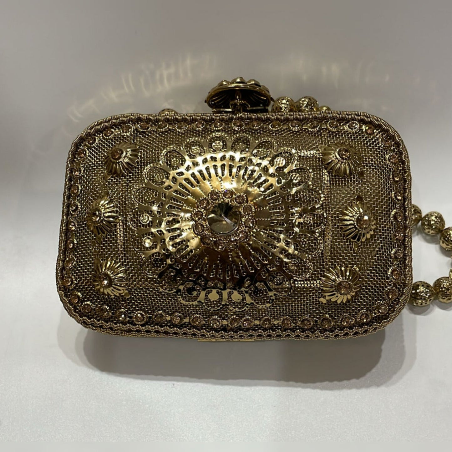 Trendy Metal Potli D-10