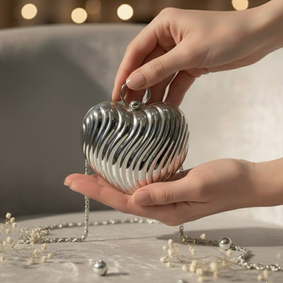 Ribbed mini heart bag - silver