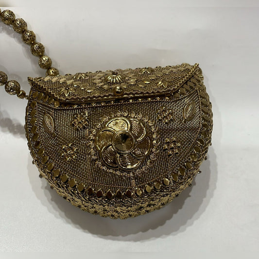 Trendy Metal Potli D-02