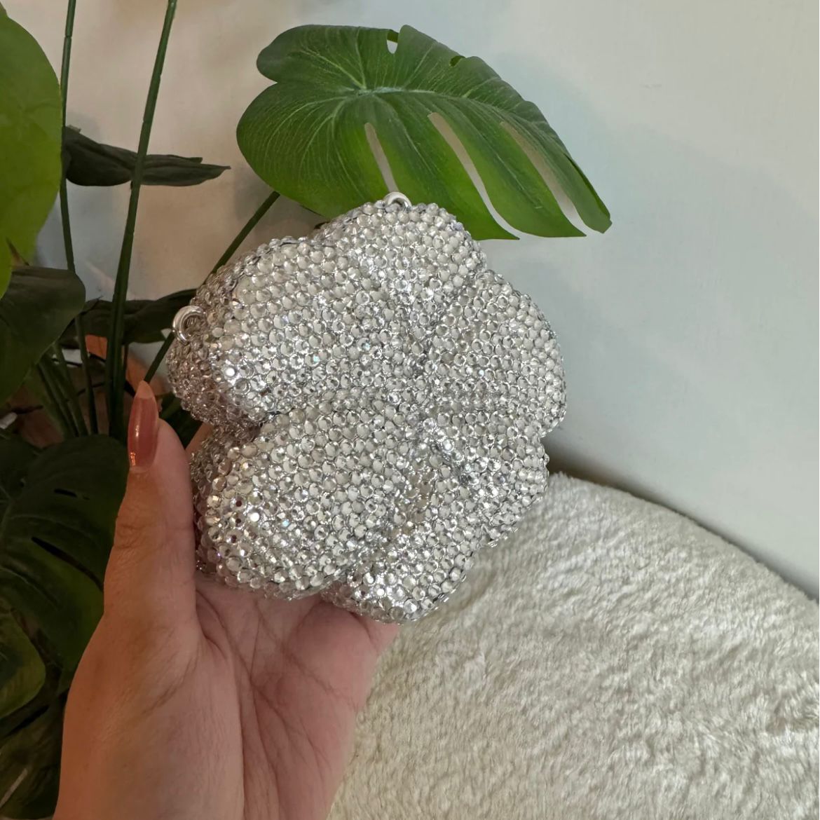 Rhinestone Flower clutch | 2 colors