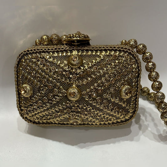 Trendy Metal Potli D-07