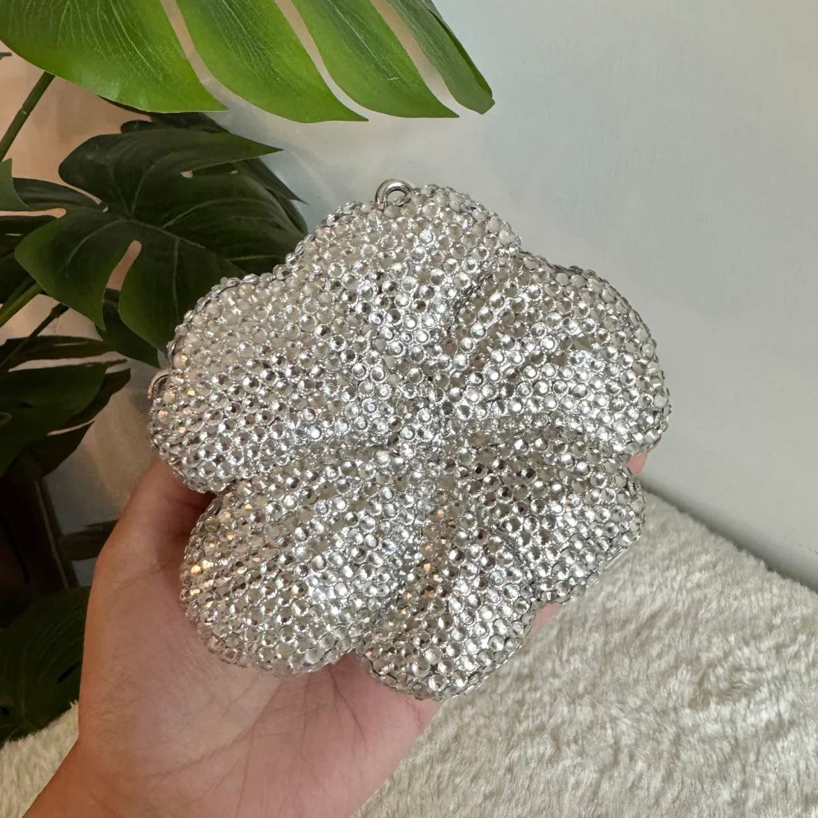 Rhinestone Flower clutch | 2 colors