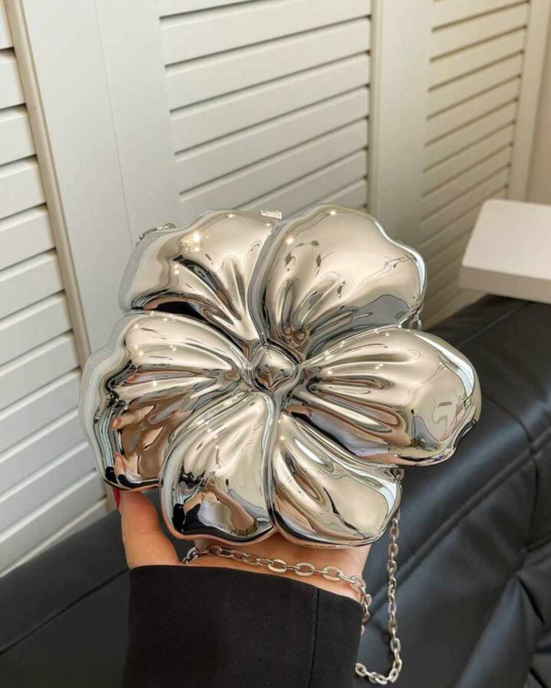 Viral Flower bag - Silver