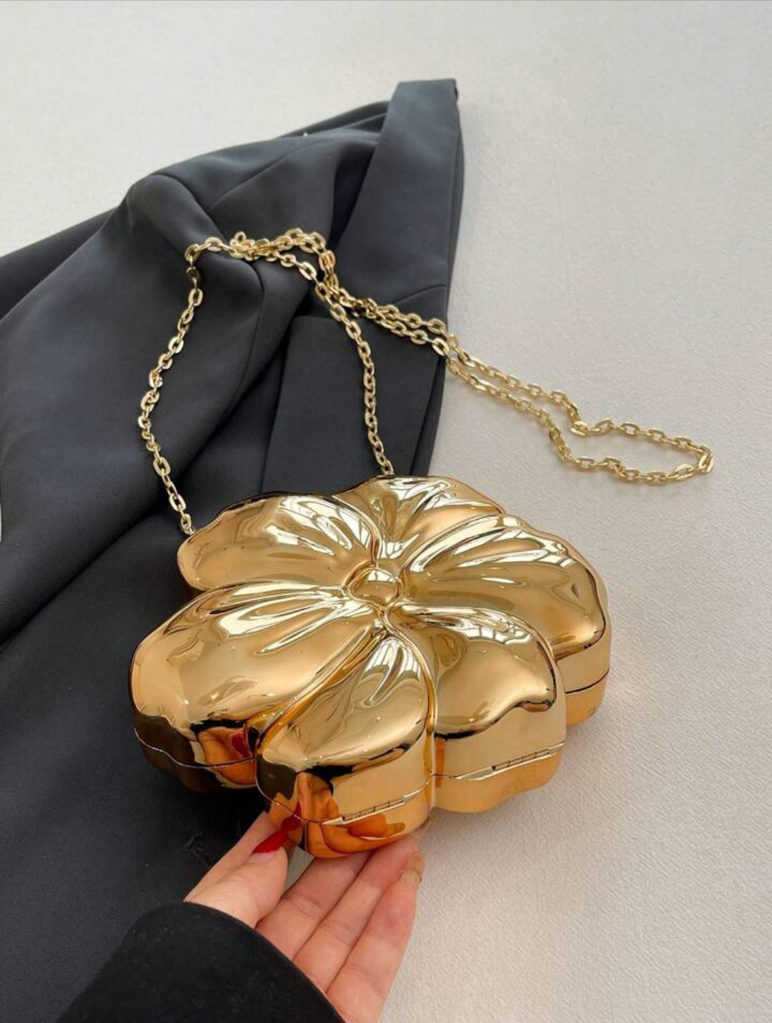 Viral Flower bag - Gold