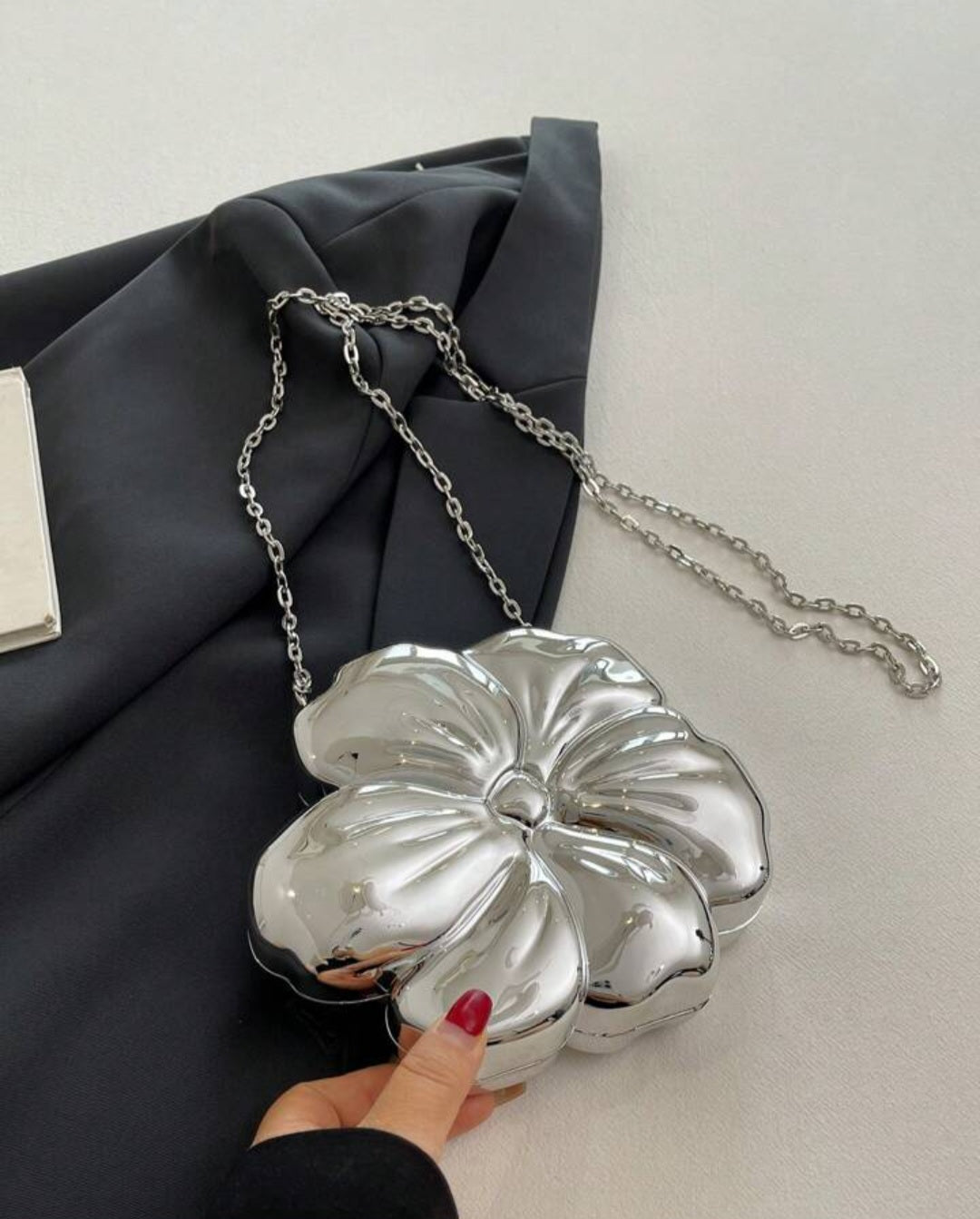 Viral Flower bag - Silver