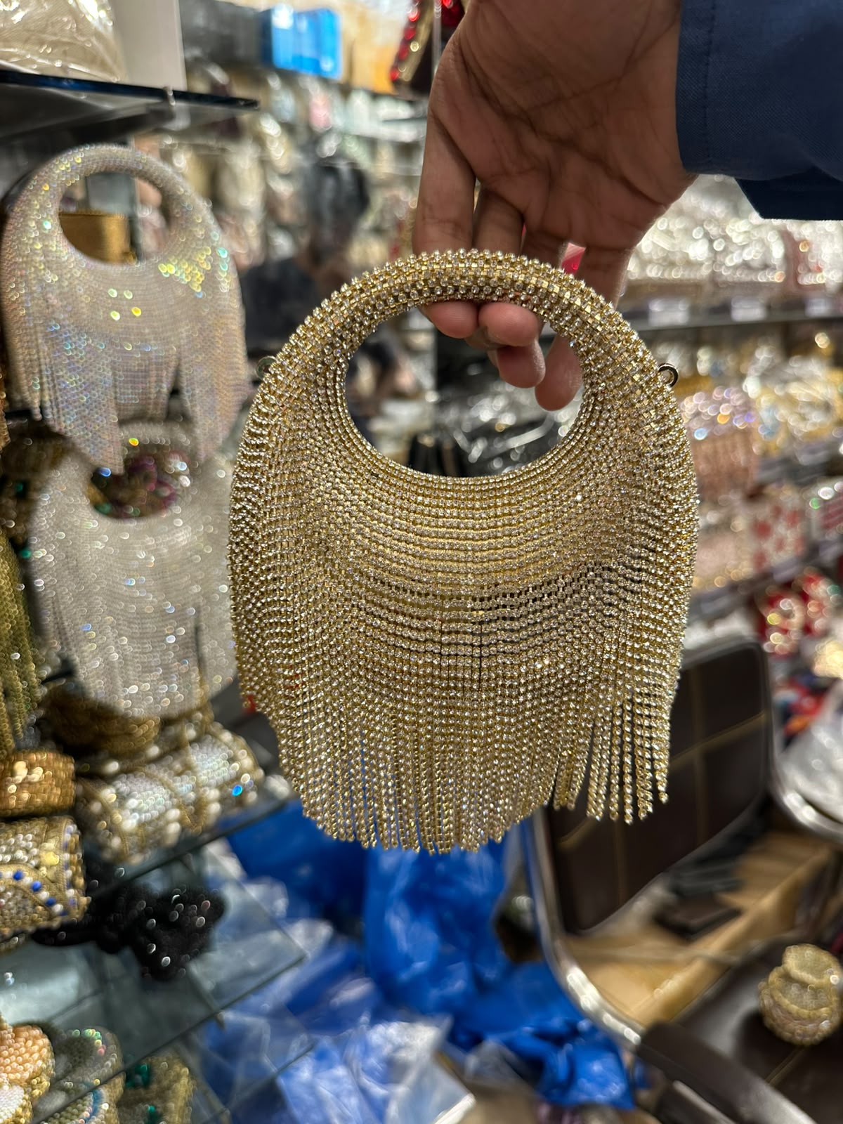 Oval Glamor clutch | 2 Colors