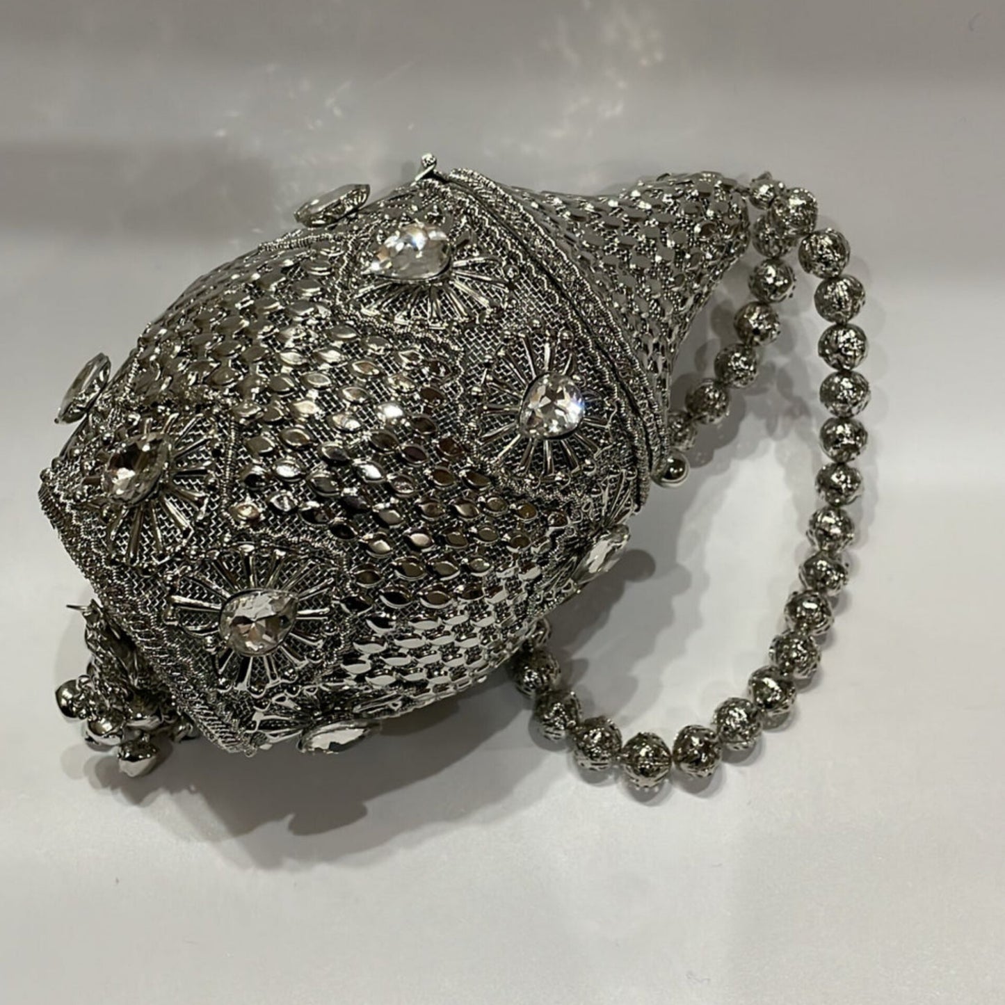 Trendy Metal Potli D-12