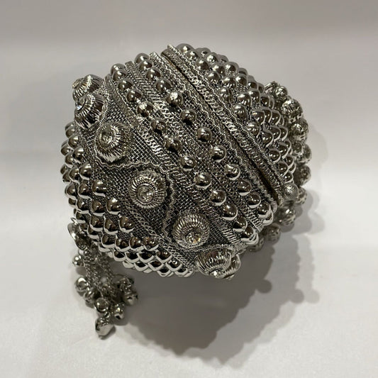 Trendy Metal Potli D-13